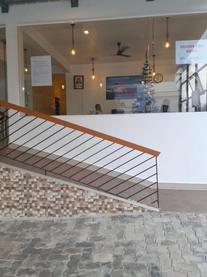 Shamrock Inn Kochi Zewnętrze zdjęcie